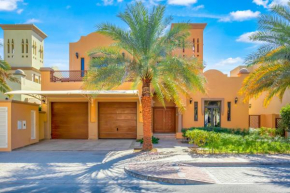 FAM Living - Palm Jumeirah - Beach Villas with Private Pool